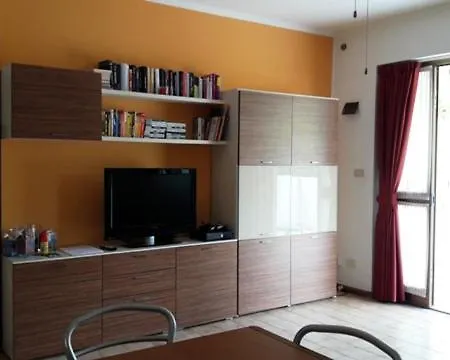 Angolo Piscina Apartment