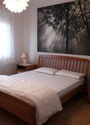 Angolo Piscina Apartment Grado